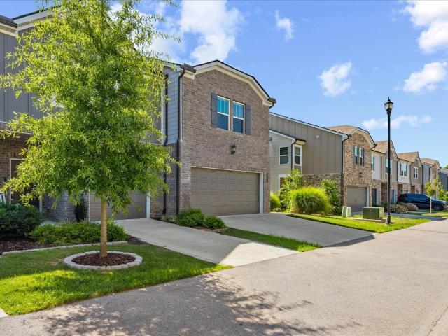 729 Prairie View Dr
