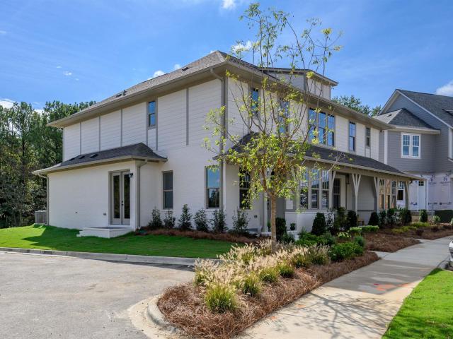 729 Riverwalk Drive