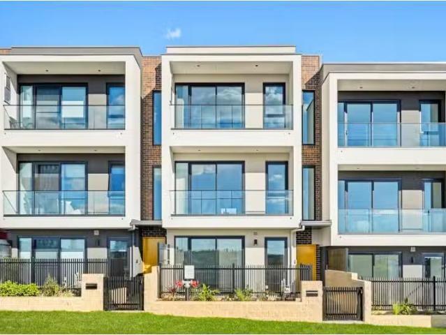 72 Tucana Way via Mason Road, Box Hill Townhouse for rent L.