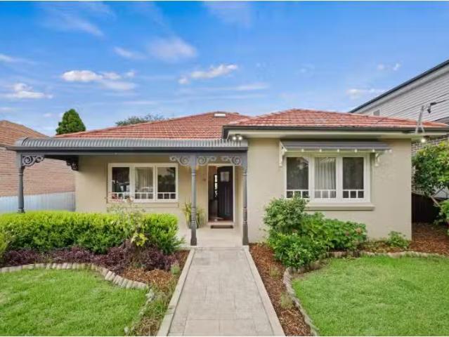 72 Wareemba Street, Wareemba House for rent Listed by Angelin.
