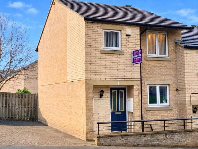 72 Weston Street 4 bed semi detached house to rent £1,716 pcm £396 pw
