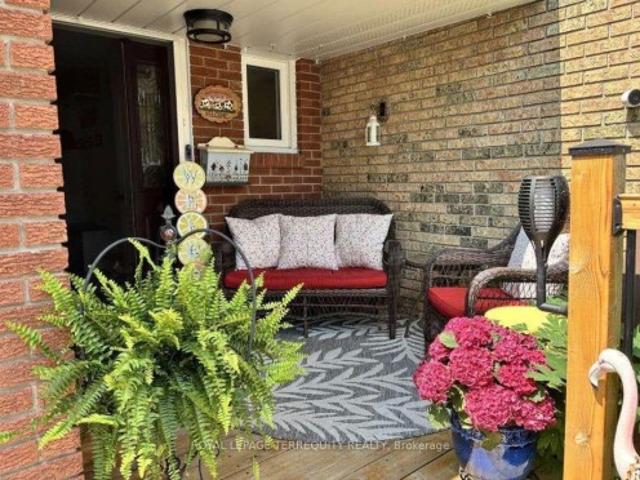72 Carisbrooke Court, Brampton, ON, L6S 3K1 townhouse for sale | Listing ID W13627 | Royal LePage