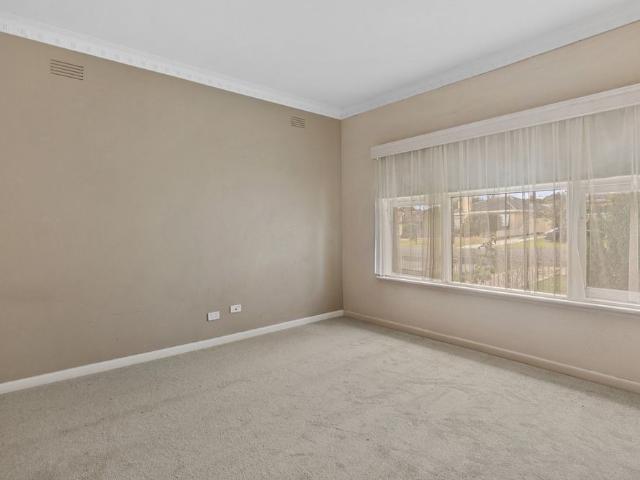 72 Curtin St, Flora Hill, VIC, 3550