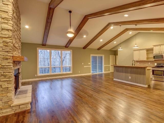 72 Desha Drive