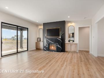 72 E Grove, Freeland, US, MI