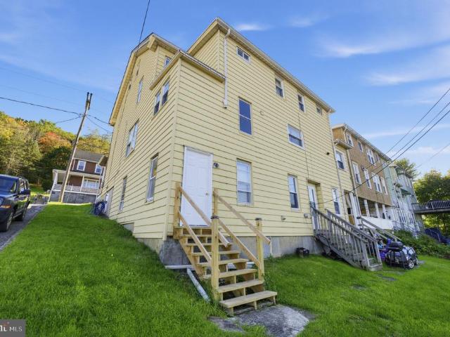 72 E Railroad Street