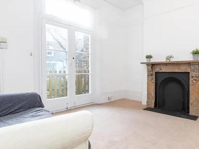 72 Edith Road, London, W14 9AR, United Kingdom | 1 bed apartment for rent #139621181 | Rentberry