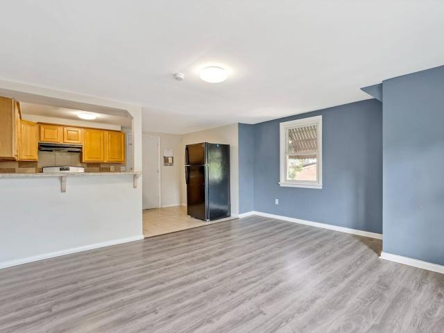 72 Elmwood Ave Unit# 2, Irvington, US, NJ