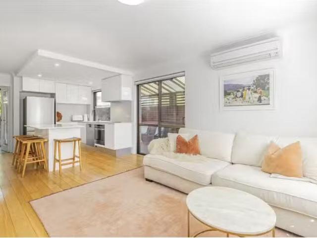 7/2 Field Street, Mount Lawley Townhouse for rent Listed by T.