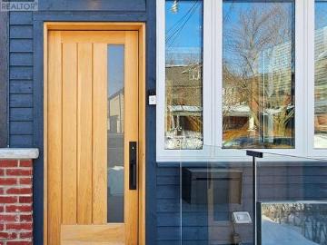 South Riverdale, Toronto, Ontario - Deck