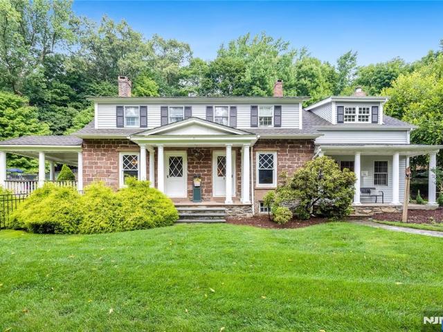 72 Hopper Farm