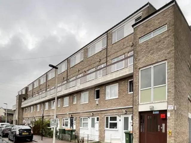 72 Idmiston Road, London, E15 1RH, United Kingdom | 2 bed apartment for rent #139544308 | Rentberry