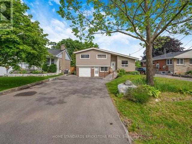 72 Mountain Avenue N, Hamilton, ON, L8G 3P5 house for sale | Listing ID X14030 | Royal LePage