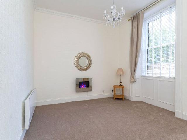 7/2 North Fort Street