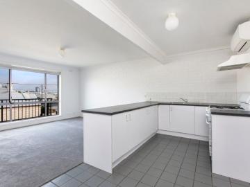 7/2 Park Street, Geelong VIC 3220 Apartment For Rent | Domain