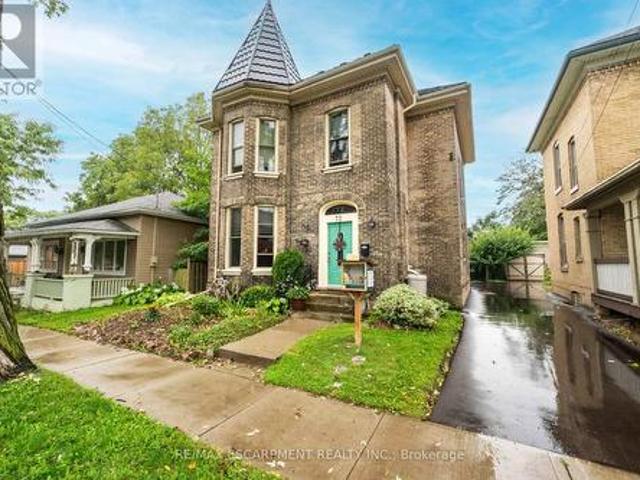72 Pearl Street, Brantford, ON, N3T 3N7 house for sale | Listing ID X13771 | Royal LePage