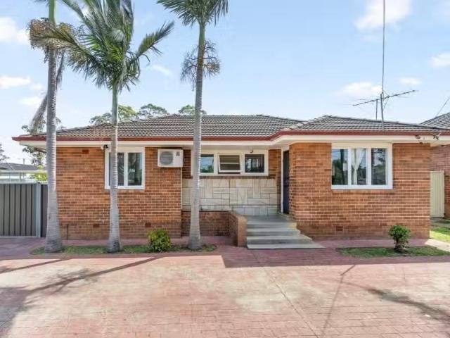 72 Sadleir Avenue, Sadleir House for rent Listed by Laing + S.