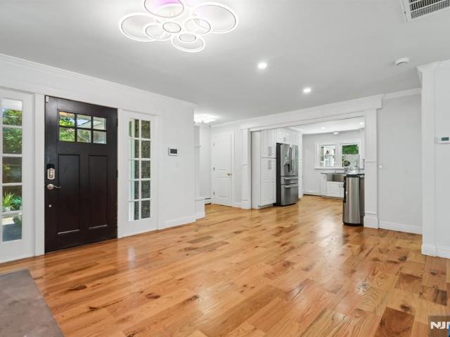 72 Sparrowbush Road