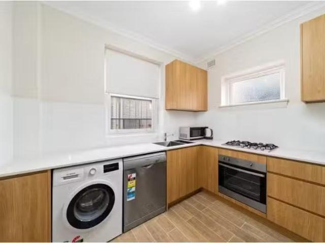 7/2A Darling Point Road, Darling Point Apartment for rent Lis.