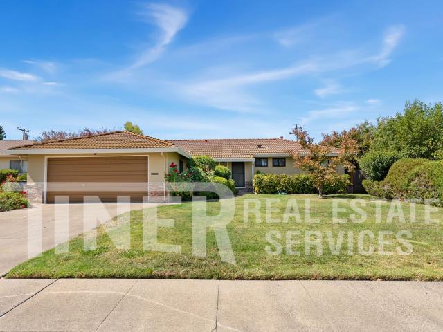 7304 Idle Wild Way Tier 2 Mid Century Character in South Land Park Hills