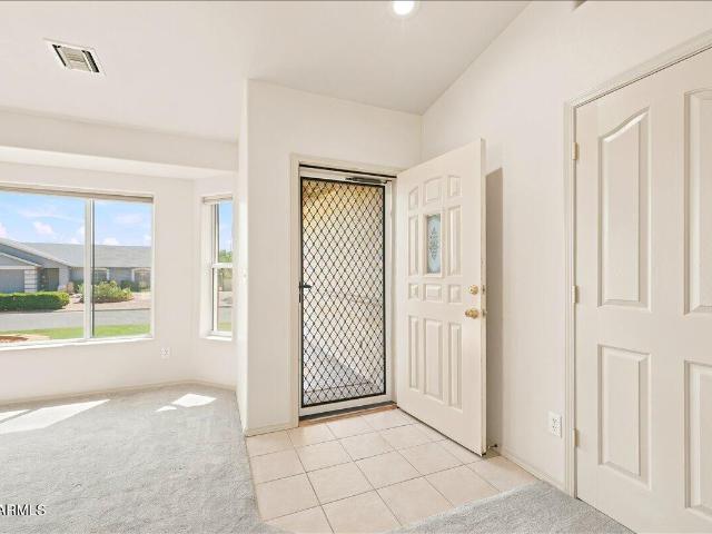 7306 N Sunrise Vista