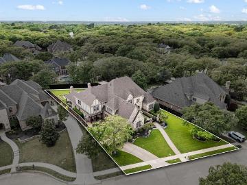 7308 Chanel Court