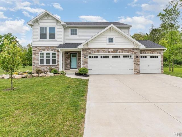 7302 Geraldine Circle