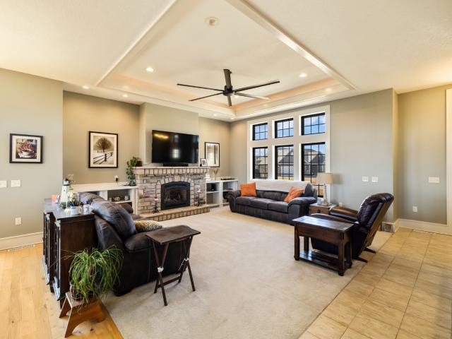 730 Country Side Lane