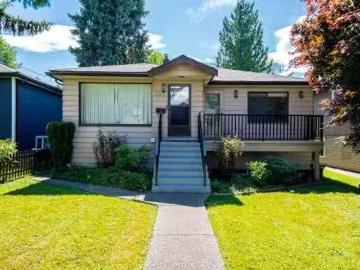 730 Colborne Street, New Westminster, BC, V3L 2E2 house for.