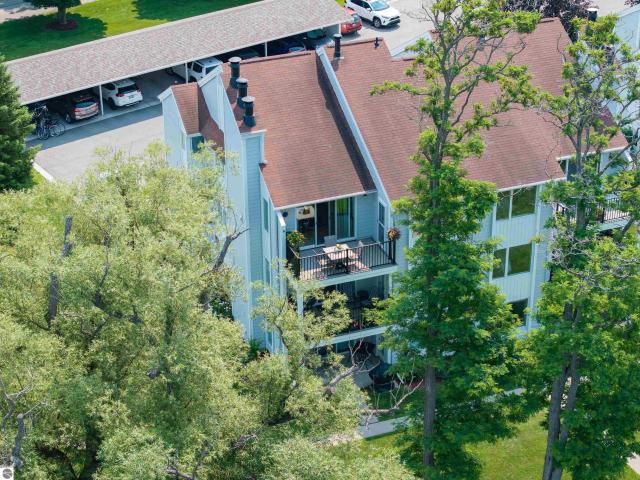 730 Centre Place # 18