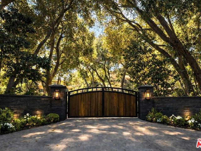 730 Crater Camp Dr, Calabasas, CA 91302 | MLS #26660