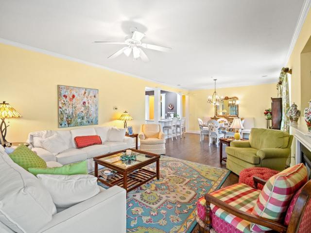 730 Pickering Dr. 201