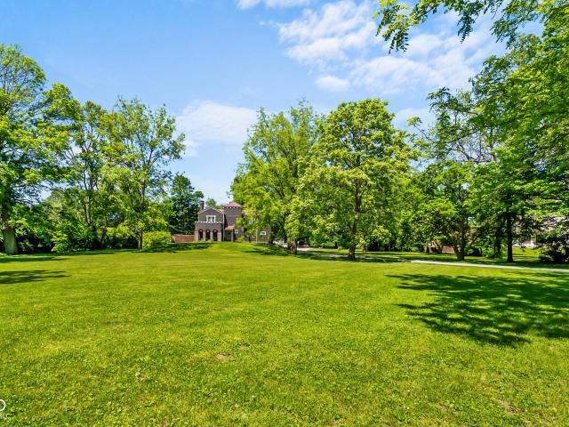 730 W 6th Street