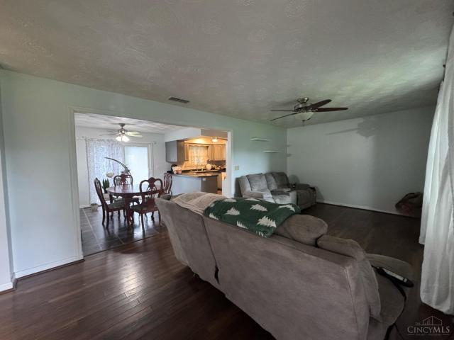 7319 Fairground Road