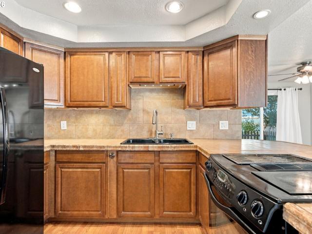 7310 NE 16TH AVE # 401