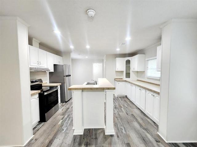 73112 Putt Street