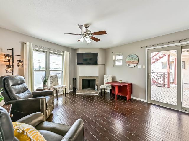 7312 Seawall Boulevard 112