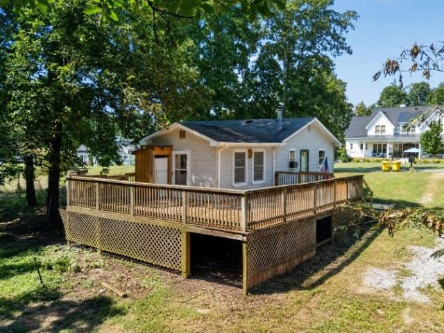 7313 Taylor Rd