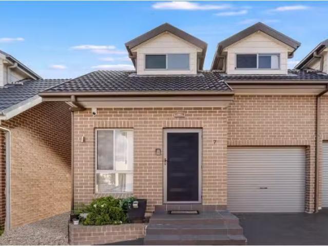 7/31 Boronia Street, South Wentworthville Townhouse for rent.