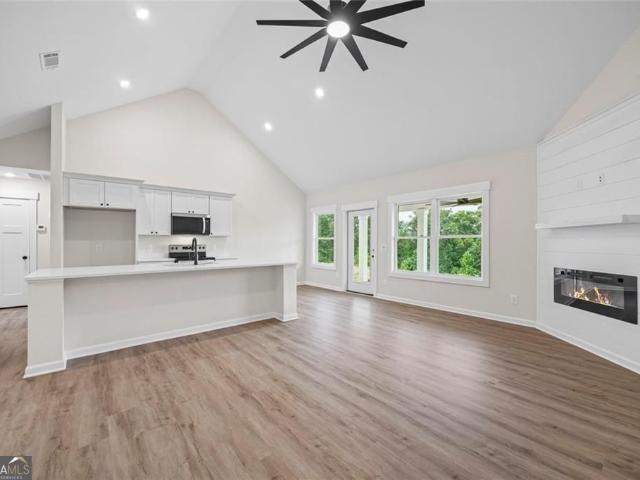731 Racetrack Road