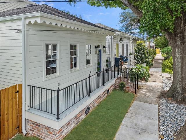 731 Valence Street