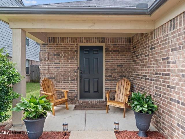 7325 Green Ash Drive