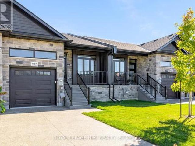 732 Clarence Street, Port Colborne Sugarloaf, ON, L3K 0A8 house for sale | Listing ID X12671 | Royal LePage