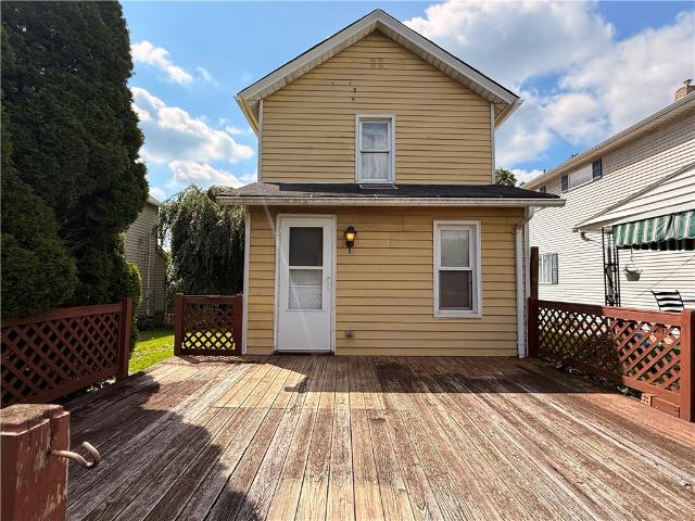 732 Clover Ave