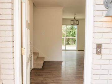 732 Crosscreek Trail