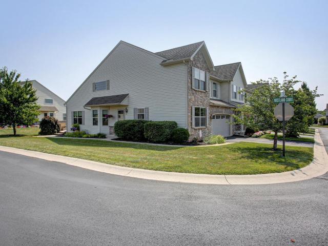 732 Gladstone Court
