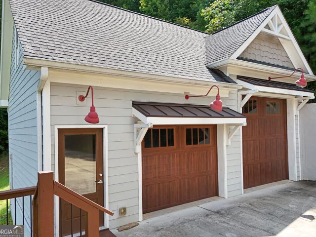 732 Ridge Pointe Way