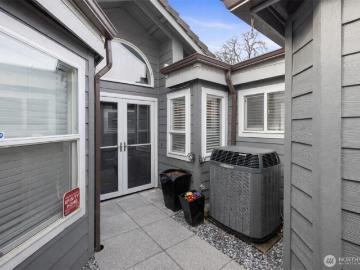 7336 Steilacoom Boulevard SW