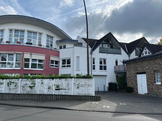 7330.0004 Reichsstr. 19 a, Bonn Röttgen, 97,00 m², 3 Zimmer, Kaltmiete: 1085,00 €