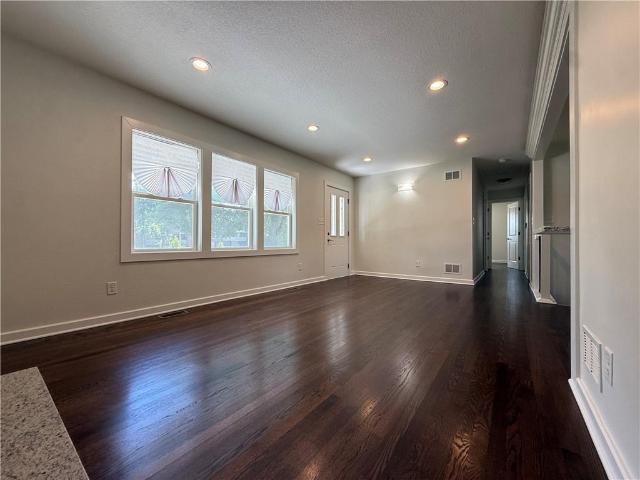 7332 Parallel Parkway